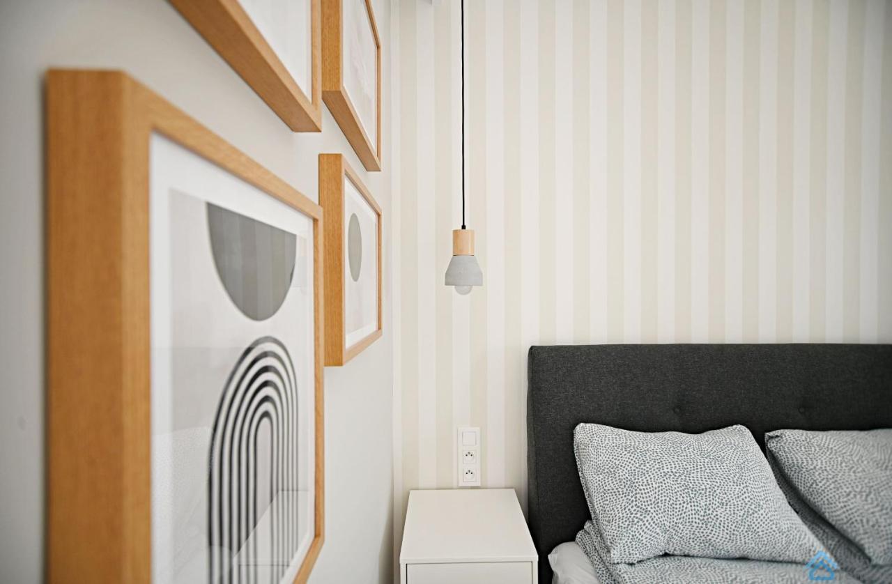 Beige 3City Apartment With Parking In Gdansk By Noclegi Renters Luaran gambar
