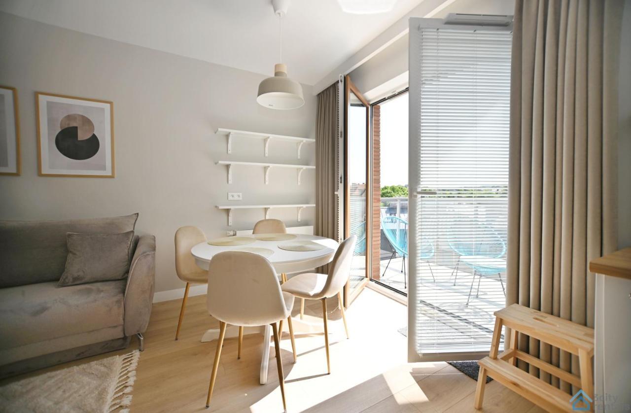 Beige 3City Apartment With Parking In Gdansk By Noclegi Renters Luaran gambar