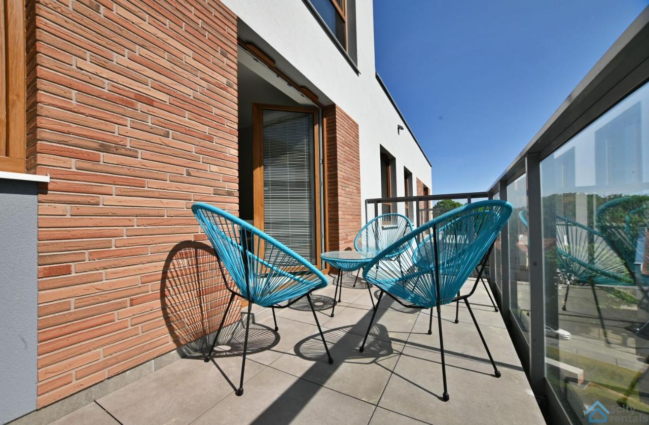 Beige 3City Apartment With Parking In Gdansk By Noclegi Renters Luaran gambar