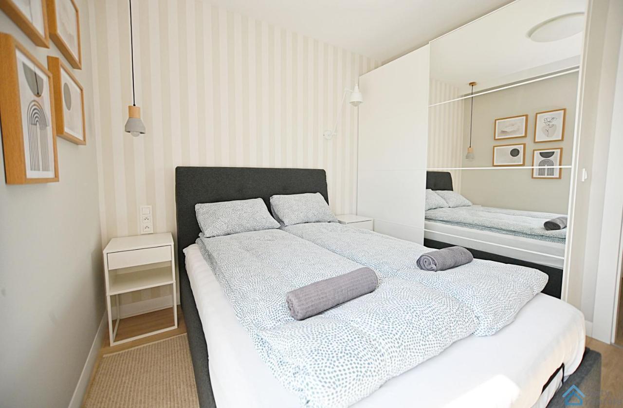 Beige 3City Apartment With Parking In Gdansk By Noclegi Renters Luaran gambar